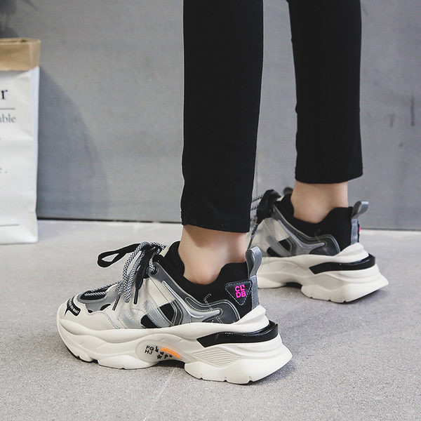 Adidasi de dama cu talpa aspra in doua culori