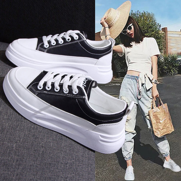 Adidași moderni de damă în alb-negru