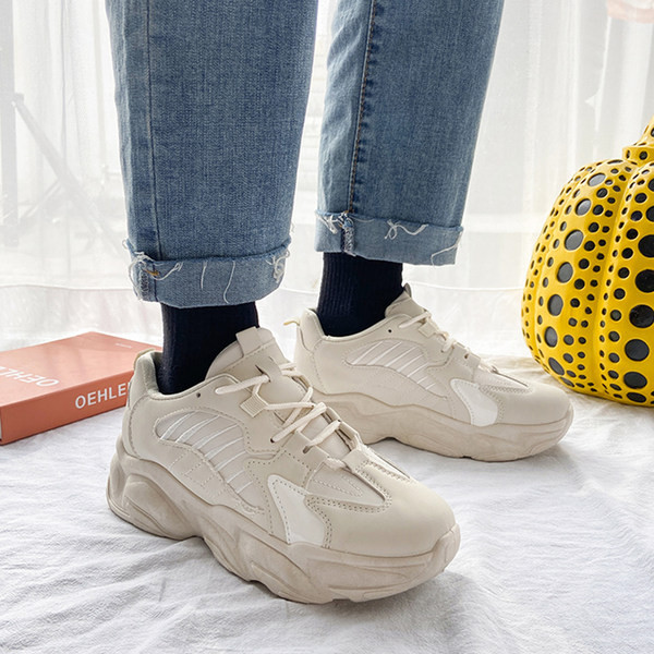 Tenisi de dama actuali din piele ecologica in doua culori cu sireturi