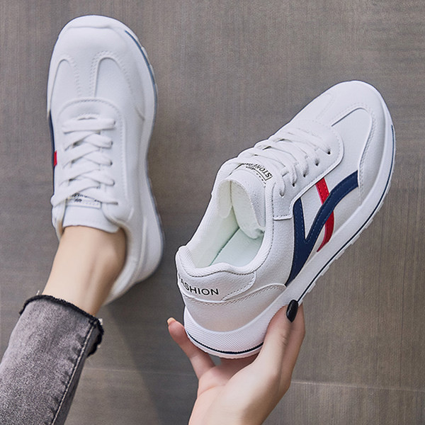 Model nou de adidasi dama in trei culori cu sireturi