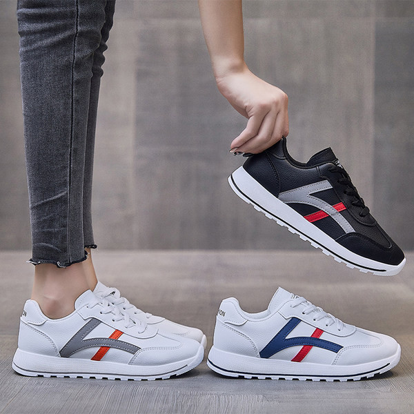 Model nou de adidasi dama in trei culori cu sireturi