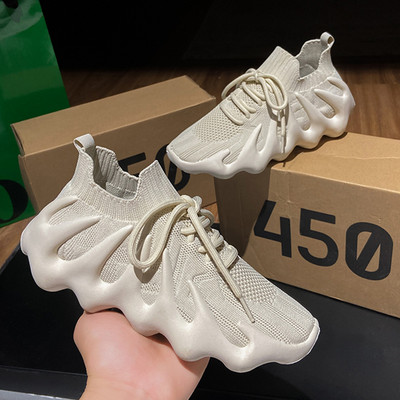 Kolmes värvitoonis paeltega naiste tekstiilist tossud