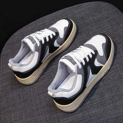Γυναικεία sneakers με κορδόνια σε καφέ και μαύρο χρώμα