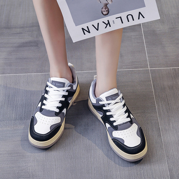 Adidasi de dama cu sireturi in maro si negru