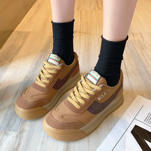 Tenisi dama cu sireturi in doua culori