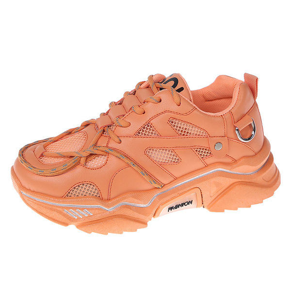 Tenisi cu sireturi in trei culori si talpa aspra