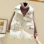 Vestă de damă cu guler înalt și inscripții