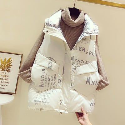 Vestă de damă cu guler înalt și inscripții