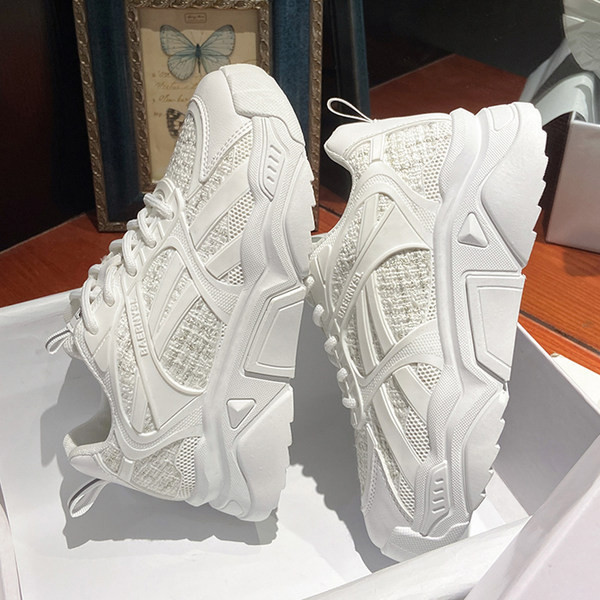 Adidasi de dama cu talpa inalta in alb si negru