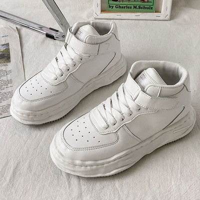 Adidasi de dama cu autocolante in alb si negru