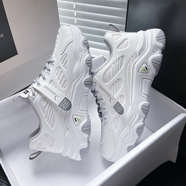 Ženske tenisice s mrežicom i vezicama