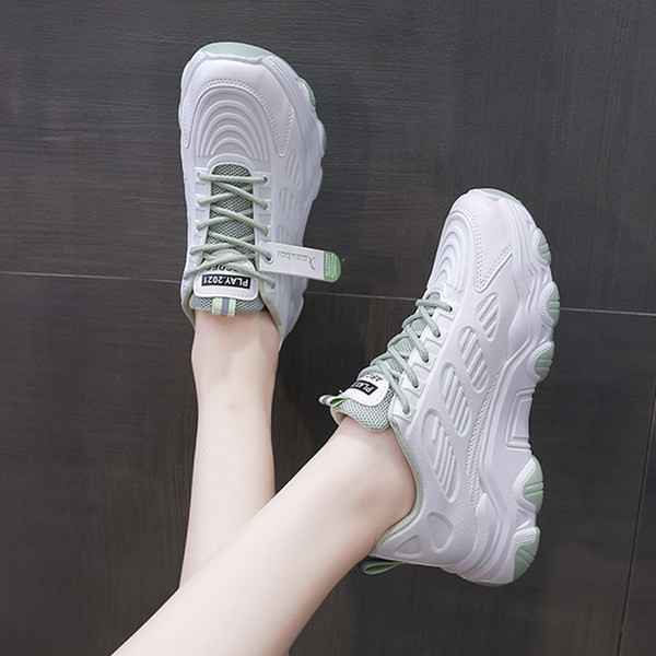 Ženske tenisice s mrežicom i vezicama