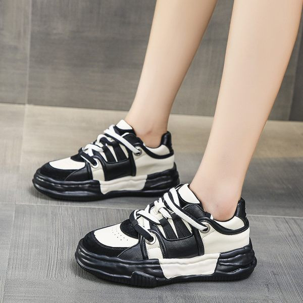 Elegantne ženske tenisice od eko kože i ravnog potplata