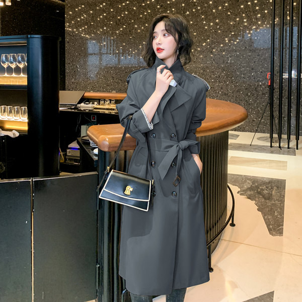 Actual palton lung de dama cu centura si nasturi model slim