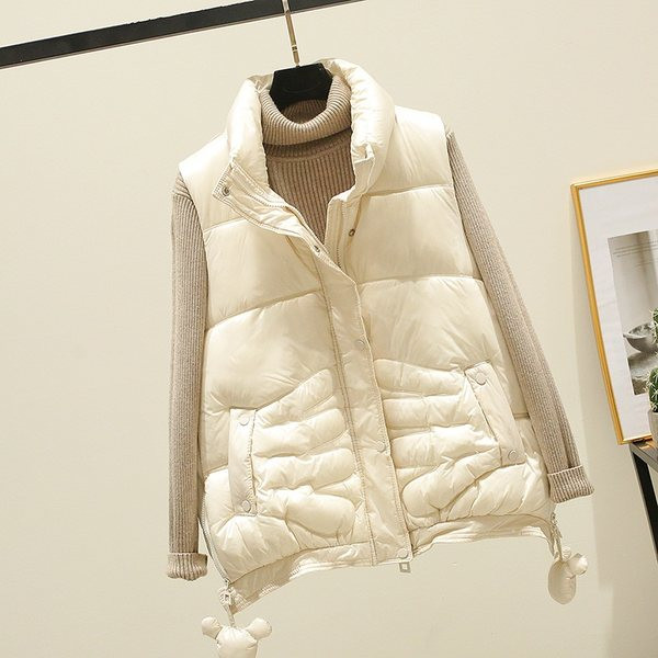 Vesta casual model lat cu guler inalt si buzunare