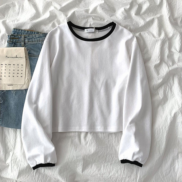 Bluză scurtă din bumbac cu decolteu oval și mâneci lungi