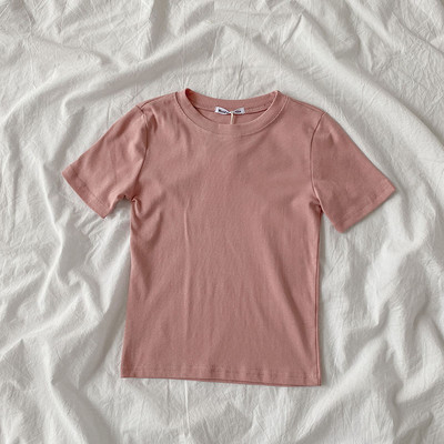 Ljetna pripijena pamučna majica kratkih rukava u više boja