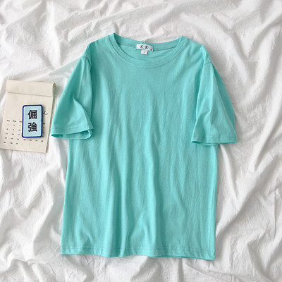 Απλό γυναικείο μπλουζάκι με κοντό μανίκι