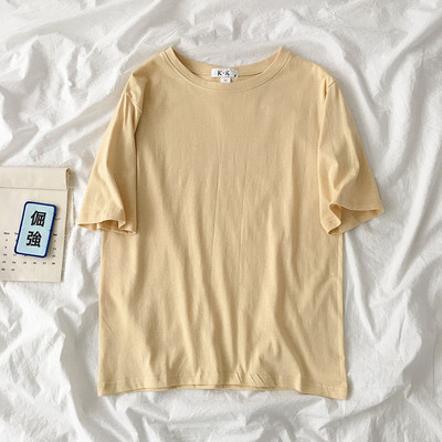 Απλό γυναικείο μπλουζάκι με κοντό μανίκι