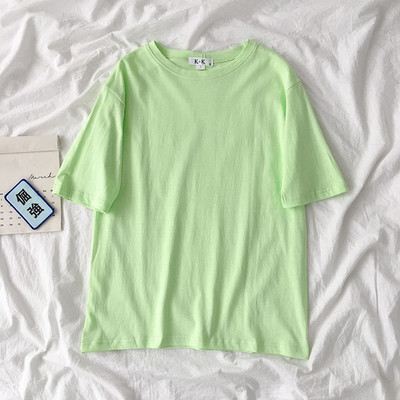 Απλό γυναικείο μπλουζάκι με κοντό μανίκι