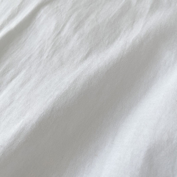 Tricou de damă simplu cu decolteu rotund