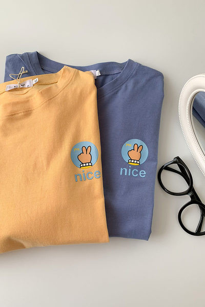 Tricou de dama din bumbac cu aplicatie colorata