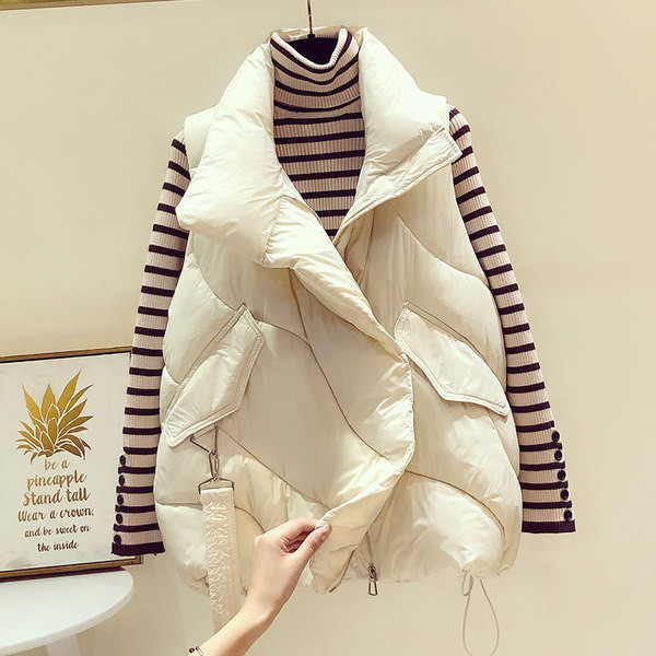 Vesta lata cu guler inalt si buzunare