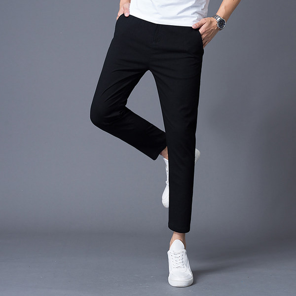 Novi model muških pantalona u tri boje