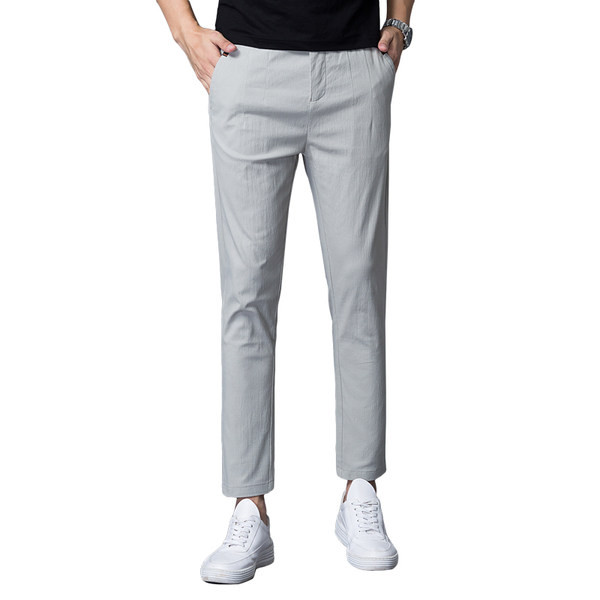 Novi model muških pantalona u tri boje