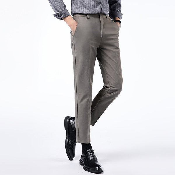 Muške hlače s džepovima