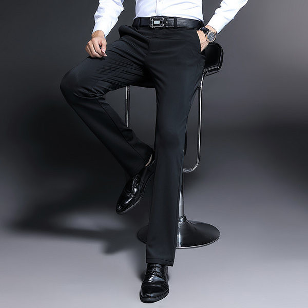 Ανδρικό μοντέρνο παντελόνι με ίσιες τσέπες μοντέλου