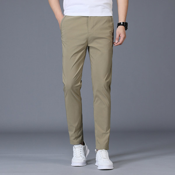 Muške pripijene hlače prikladne su i za svakodnevnu upotrebu