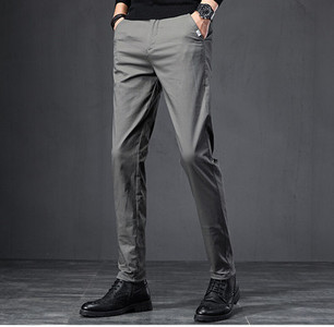 Meeste moodne taskutega sirge pükste mudel