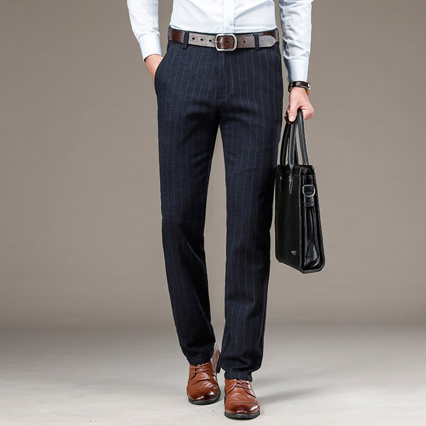 Pantaloni casual cu dungi - model drept