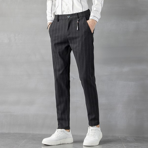 Pantaloni lungi de barbati cu buzunare in mai multe culori