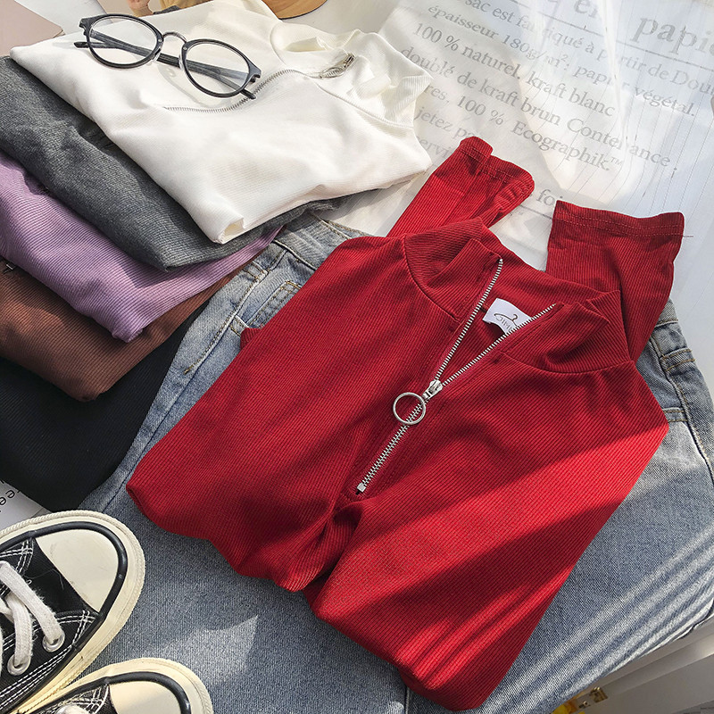 Bluza de dama cu guler inalt si fermoar