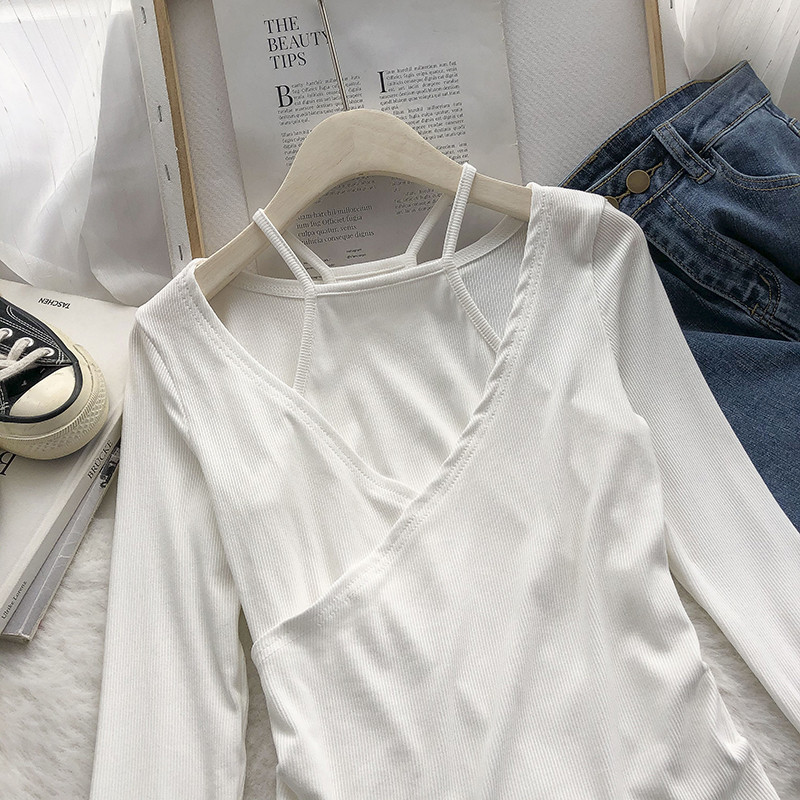 Elegantna ženska bluza s golim ramenima