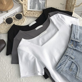 Bluză de damă moale, cu decolteu pătrat și mâneci scurte