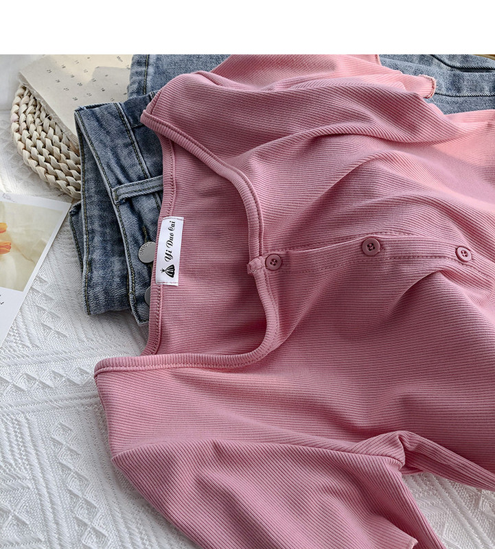 Tricou scurt de dama cu nasturi