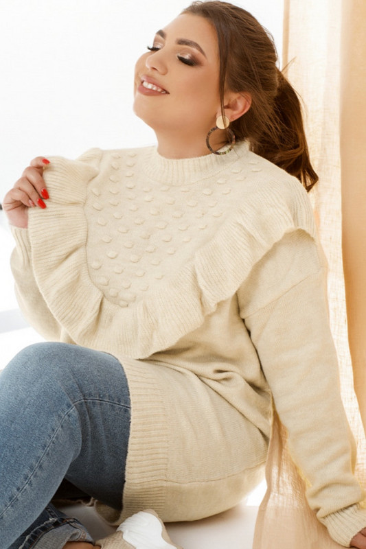 Пуловер с волани