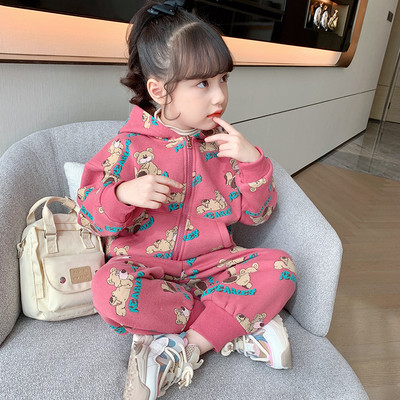 Set sport pentru copii din două părți cu aplicare de culoare