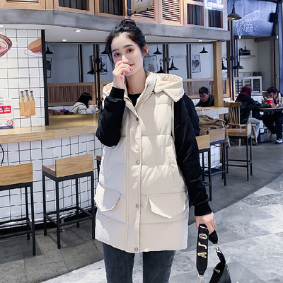 Vesta de toamna-iarna cu gluga si lungime medie