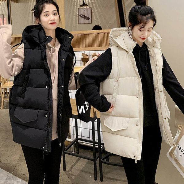 Vesta de toamna-iarna cu gluga si lungime medie