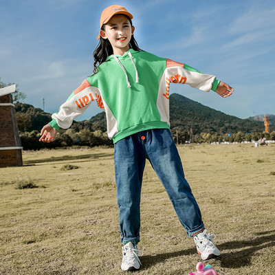 Set copii pentru fete din două părți - pantaloni sport și un hanorac