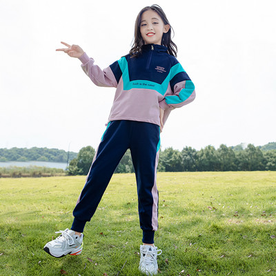 Set copii pentru fete din două părți - pantaloni sport și un hanorac