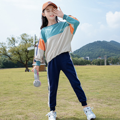 Set copii pentru fete din două părți - pantaloni sport și un hanorac