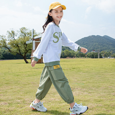 Set copii pentru fete din două părți - pantaloni sport și un hanorac