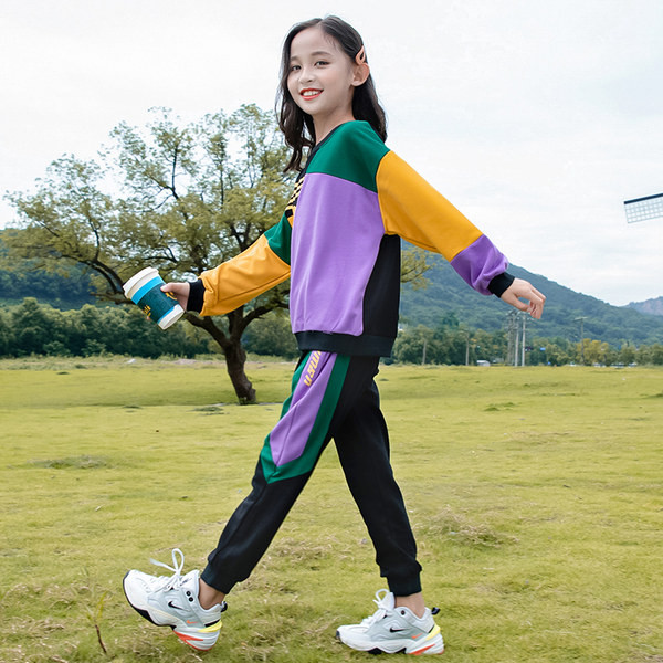 Set copii pentru fete din două părți - pantaloni sport și un hanorac