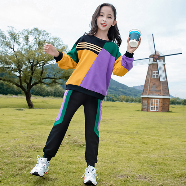 Set copii pentru fete din două părți - pantaloni sport și un hanorac