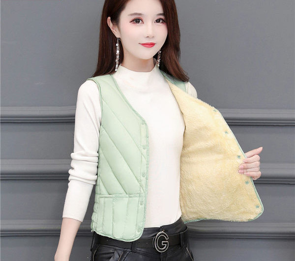 Vesta de dama mulata, cu captuseala calda